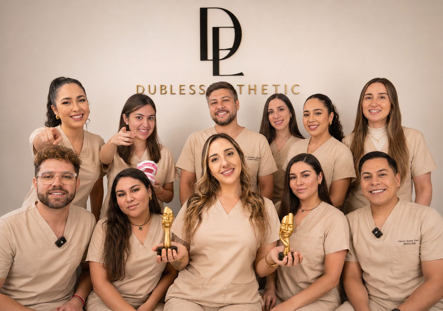 El equipo de profesionales de Dubless Esthetic en la clínica